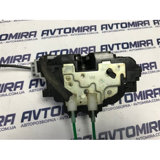 Замок дверки задньої правої Hyundai i30 HB 2007-2012 814202L010